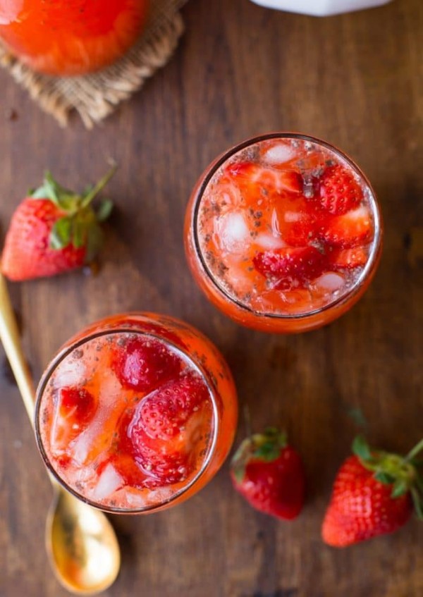 Chia Seed Strawberry Lemonade - A Saucy Kitchen