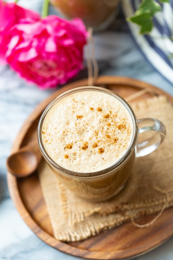 Salted Cashew Latte - A Saucy Kitchen