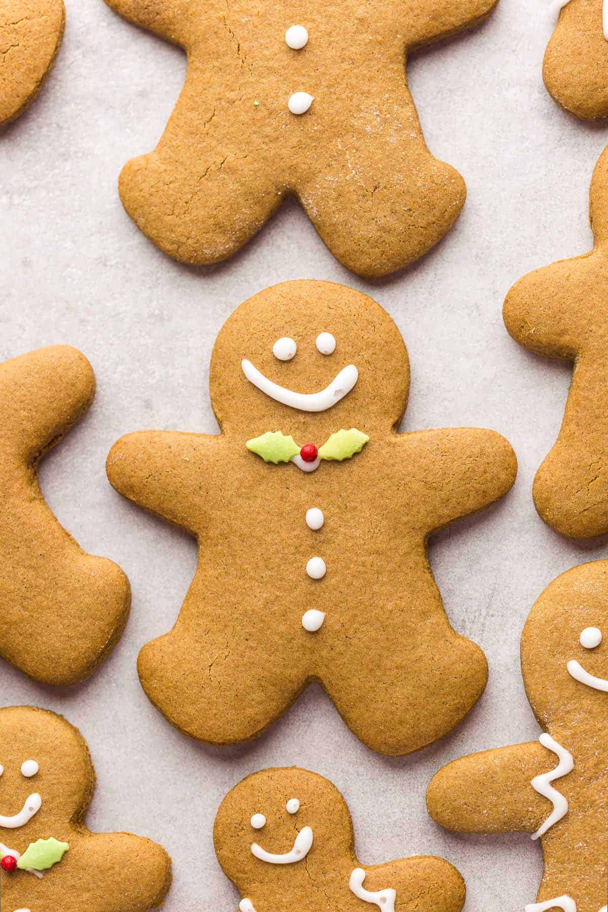 https://www.asaucykitchen.com/wp-content/uploads/2021/11/Gingerbread-Cookies_-6.jpg