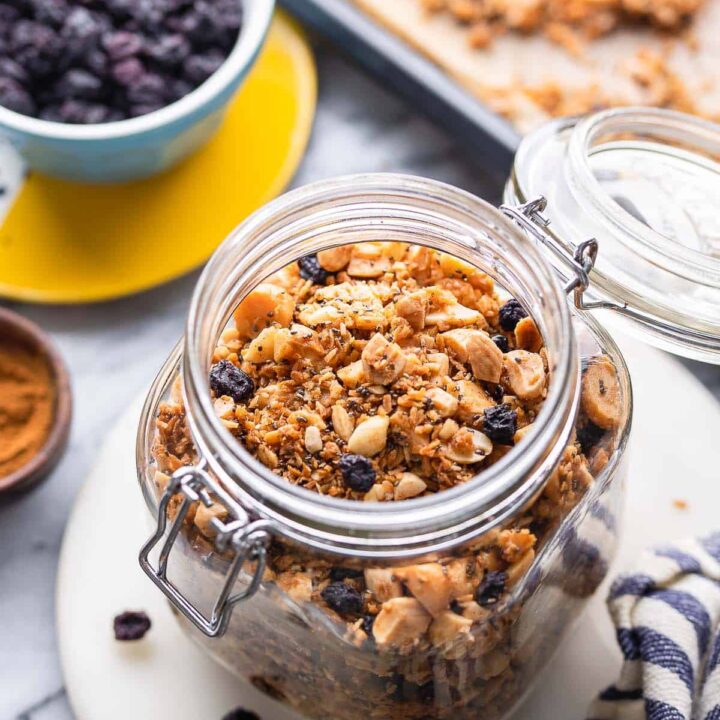 Crunchy Banana & Chocolate Granola - A Saucy Kitchen